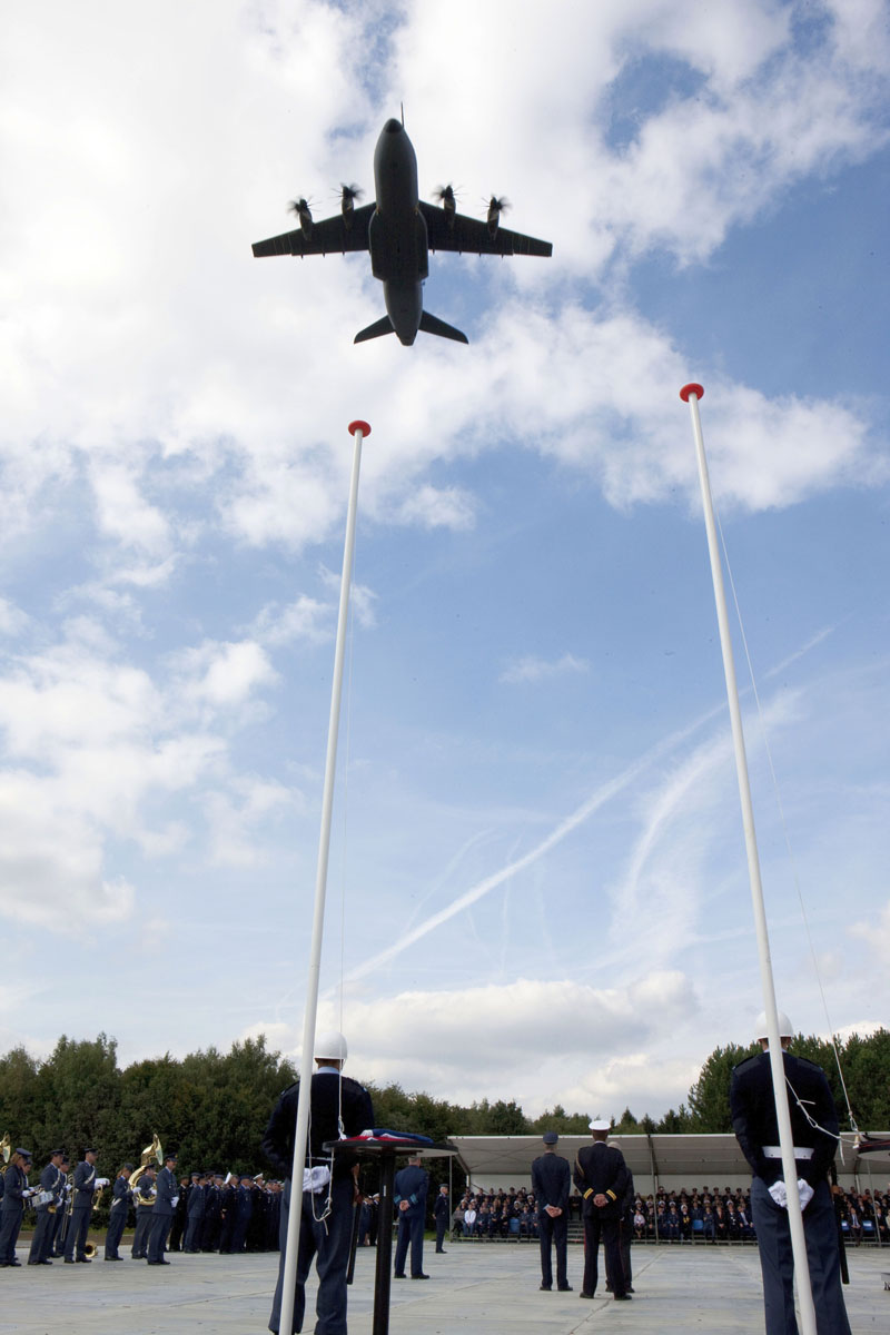L'Armée de l'Air transfers authority over military air transport assets